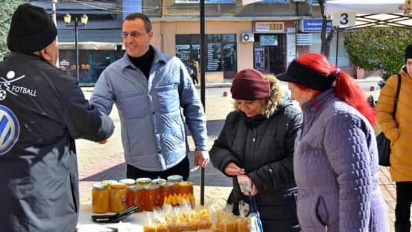 Кметът Крачолов: В Чирпан регионалното изложение Медобор става традиционно