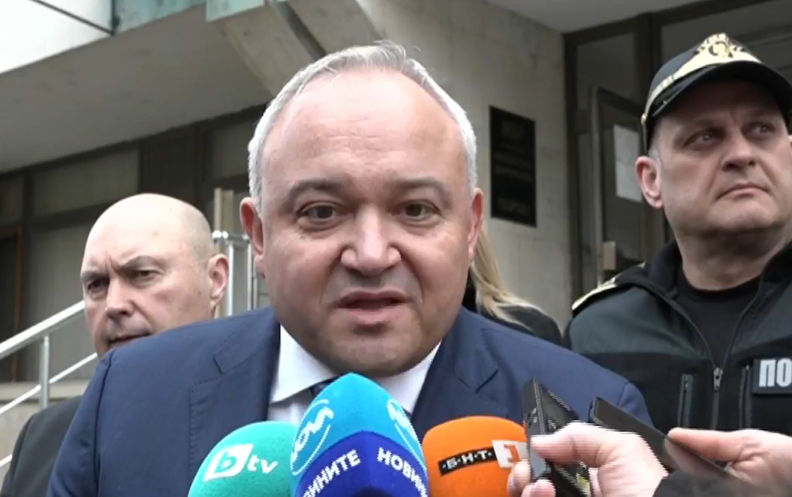 Министър Демерджиев: Цената на глас за предстоящите избори е достигнала 150 лева