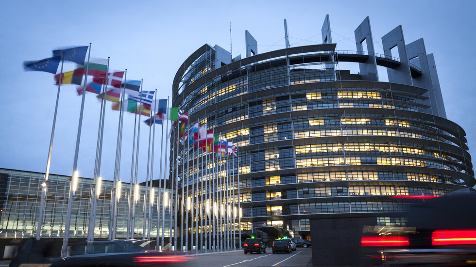 ЕК ще отпусне 1,5 млрд лв. по българската схема 60/40 за запазване на работните места