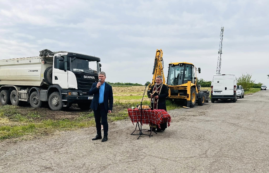 Започна реконструкция на радневски общински път за близо 1,9 млн. лева