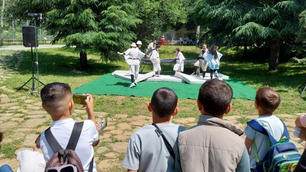 Радичковите врабчета гостуваха на 1 юни в старозагорския зоопарк