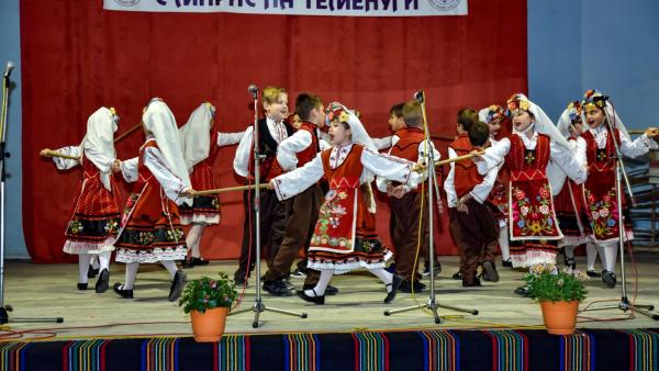 За шести път в Яворово празнуват С мирис на теменуги