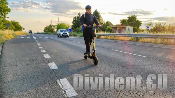 Въвеждат глоби и ограничения за тротинетките в община Стара Загора