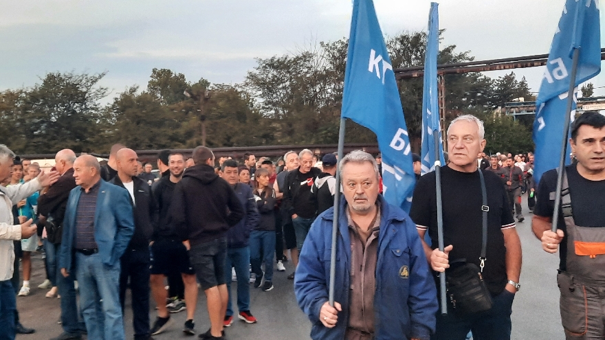 Предстои извънредна среща в Народното събрание между протестиращите и властта