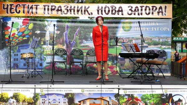 НУМСИ  Христина Морфова  гостува с празничен концерт в Нова Загора