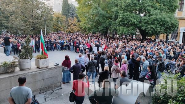 Хиляди излязоха на протест в Стара Загора с подкрепа за енергетици и миньори (ВИДЕО)
