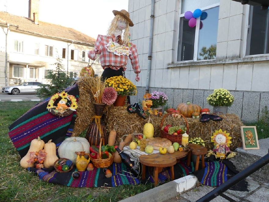 В Любимец отбелязаха празника на селото с пъстра програма