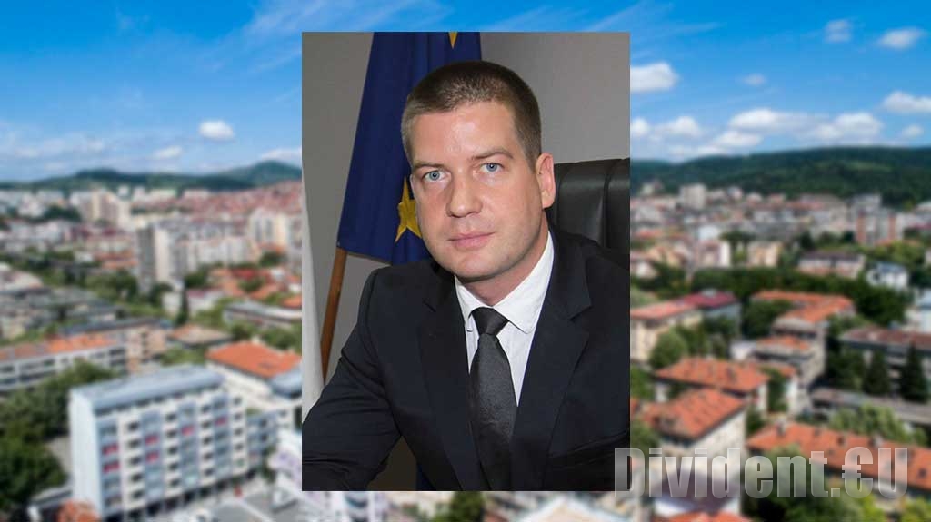 Първите 30 обработени протоколи в Стара Загора потвърждават победата на Живко Тодоров