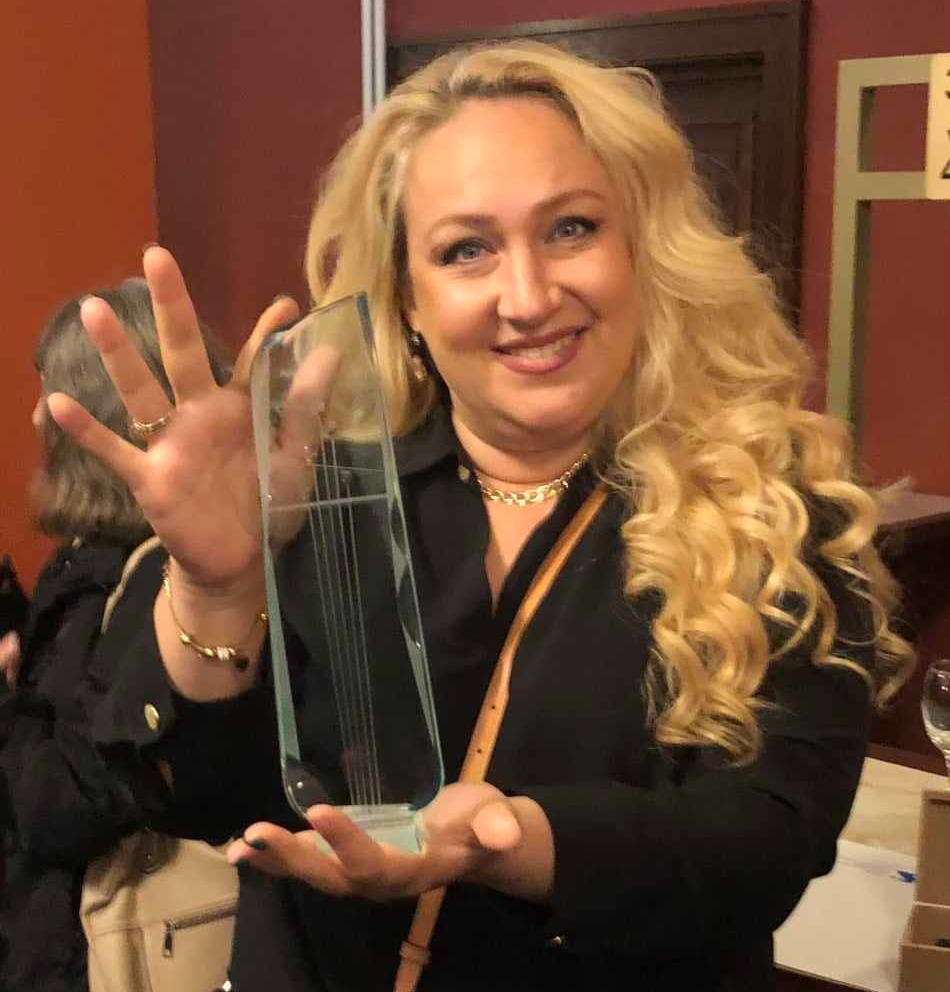 Русалина Мочукова грабна наградата Кристална лира в категория Педагог