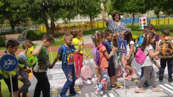 Коледна ваканция ще имат и най-малките в община Казанлък